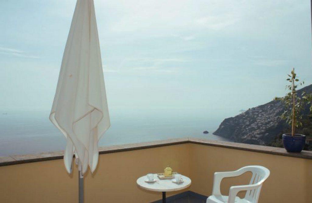 Il Limoneto Apartment Furore Bilik gambar
