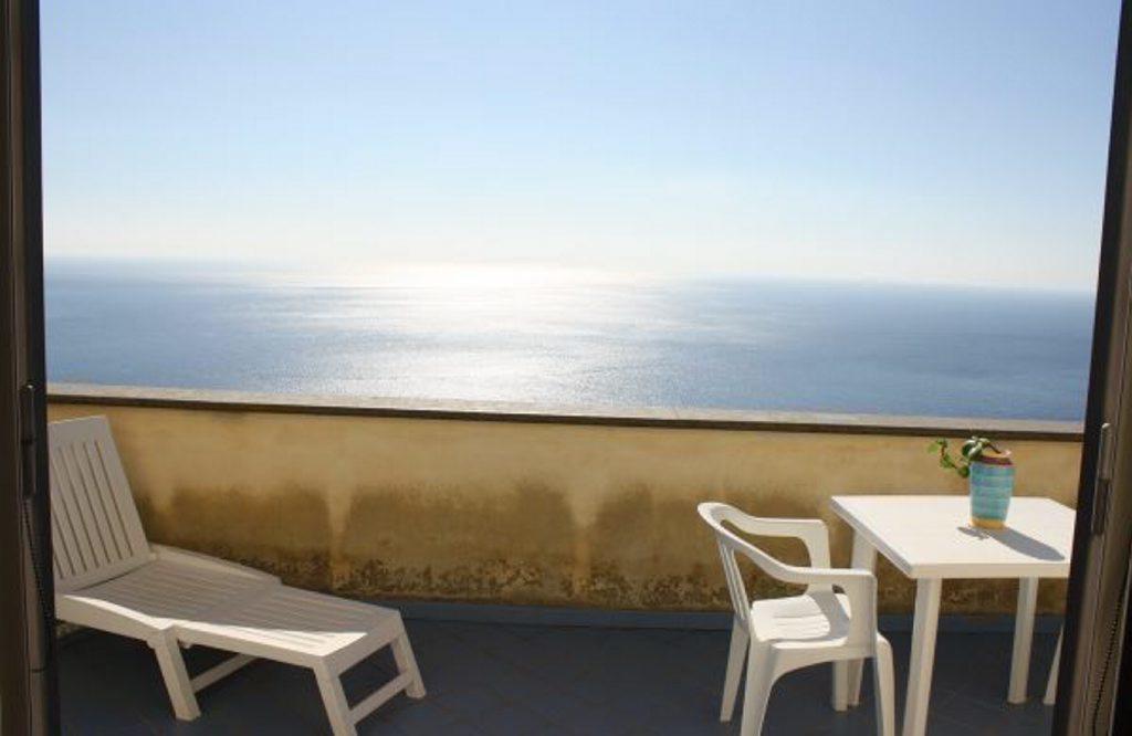Il Limoneto Apartment Furore Bilik gambar